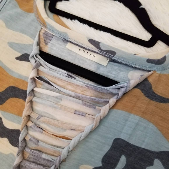 Entro Camo Tank - Picture 2 of 5